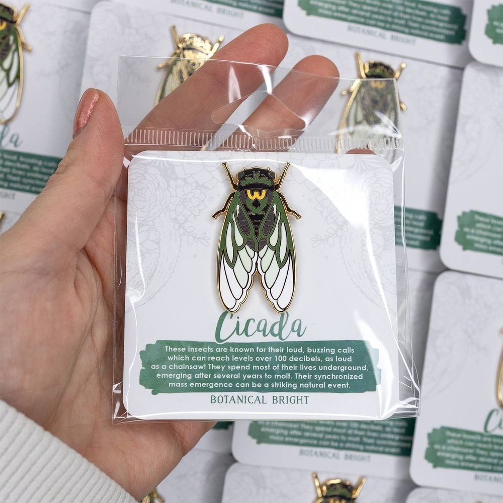 Cicada Enamel Pin - Gold Plated‎ Nature Jewelry - Garden, Insect, & Bug Brooch - Picture 3 of 3